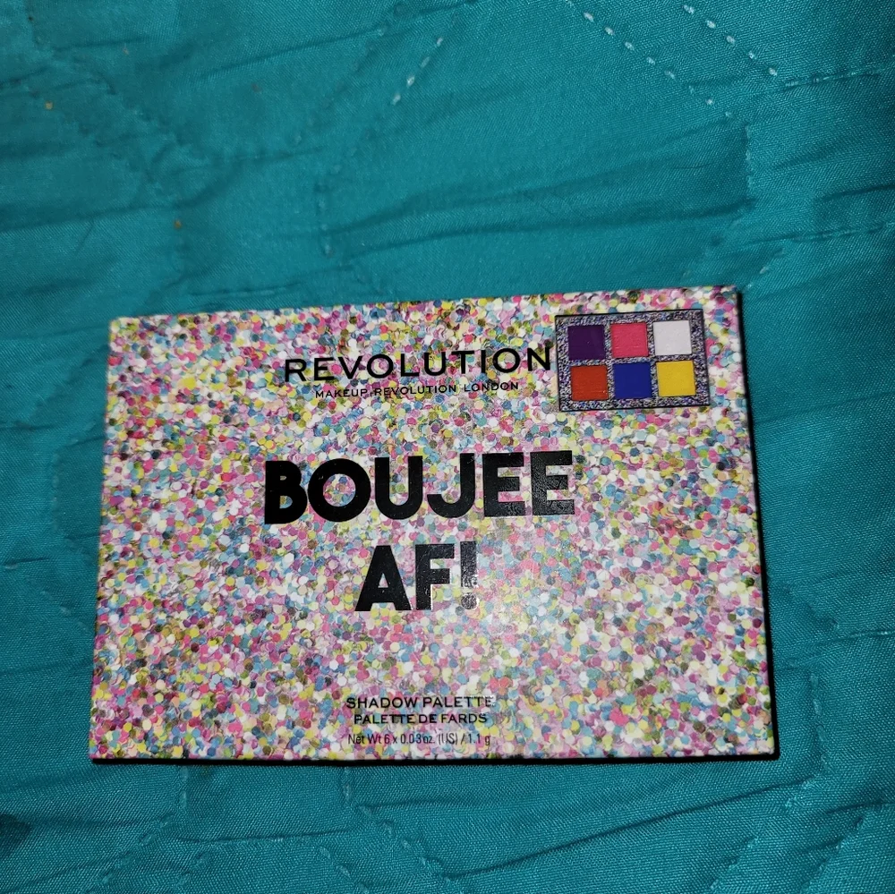 Makeup Revolution Power 8 Ppans Rue Shadow Palette‎ Boujee AF!